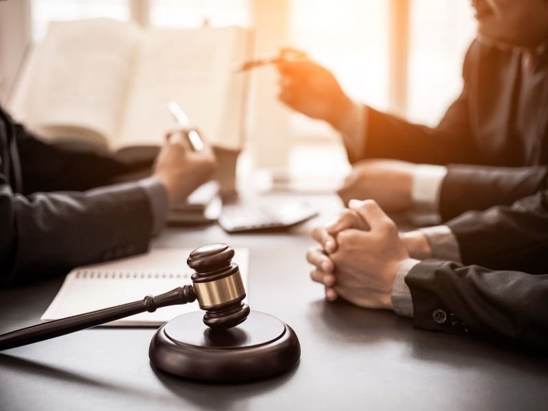 Justica Reconhece Juros Abusivos e Garante Restituicao a Consumidor em Financiamento de Veiculo